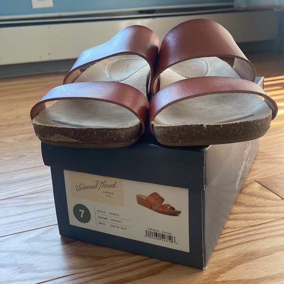 Casual sandals - Picture 8 of 11